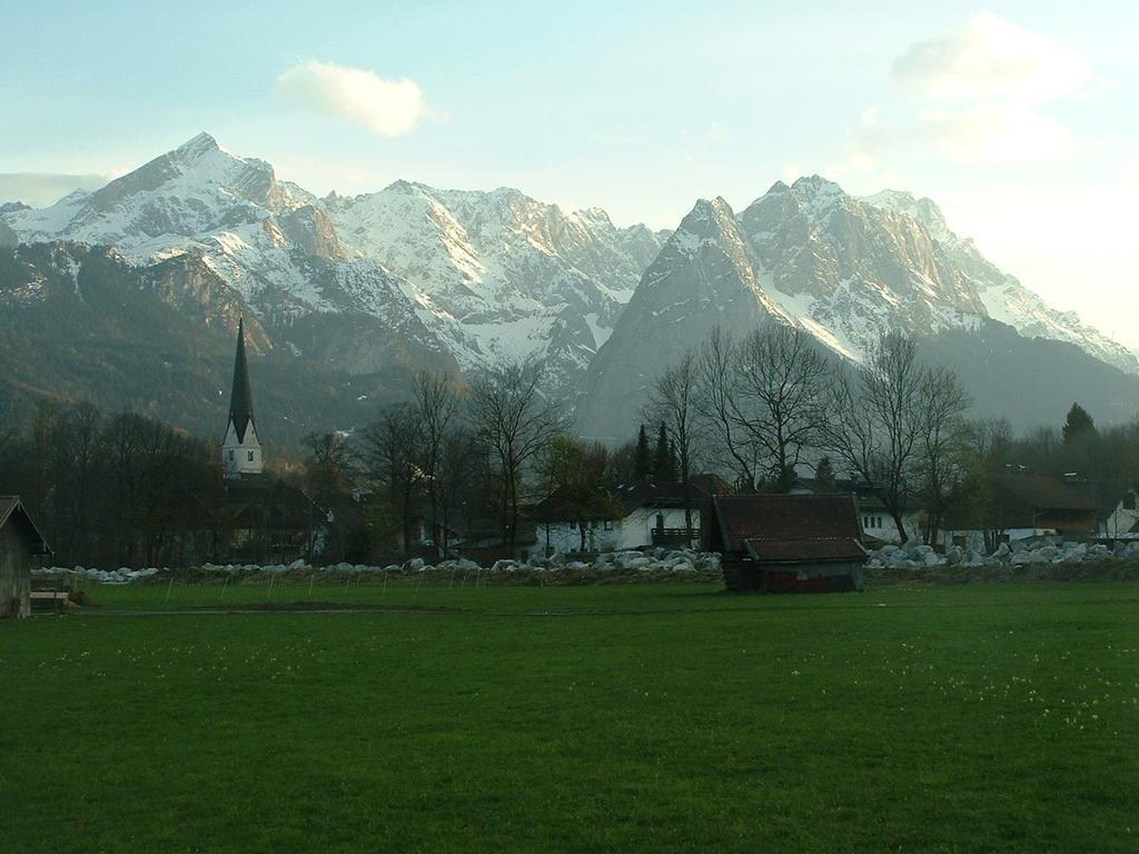 Apartamento Landhaus Alpenblick Garmisch-Partenkirchen Exterior foto